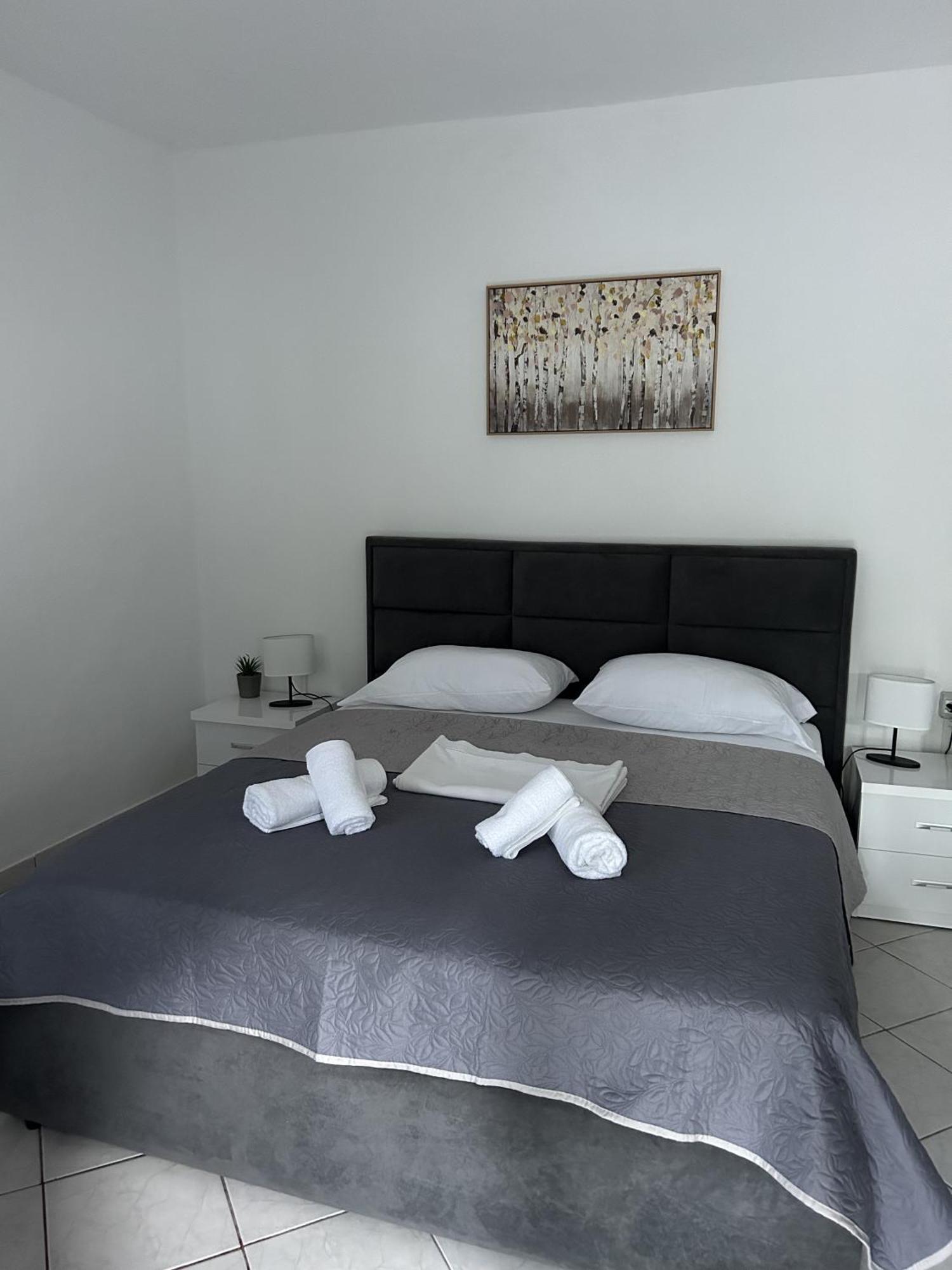 Annas Apartament Borsh