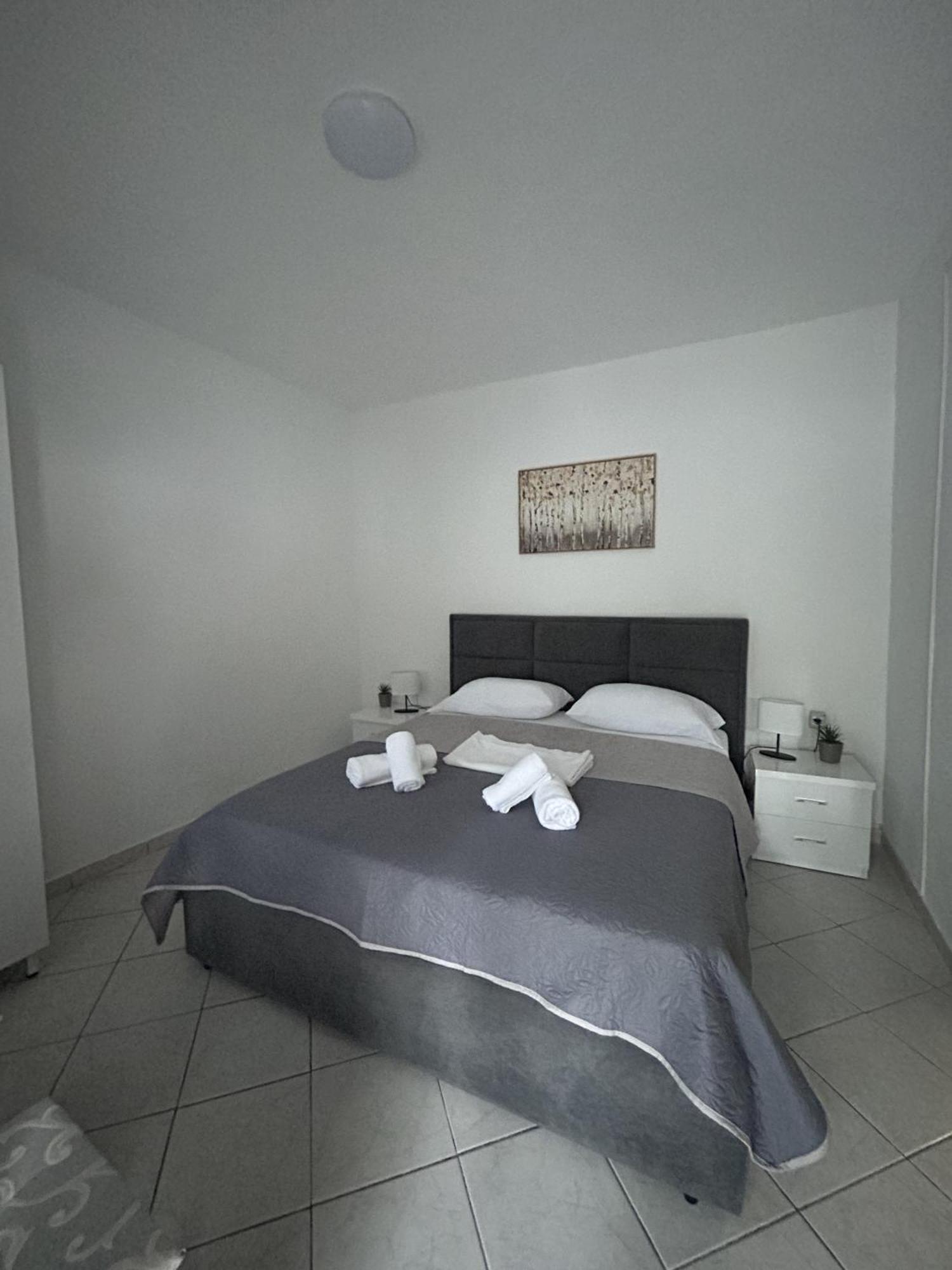 Annas Apartament Borsh